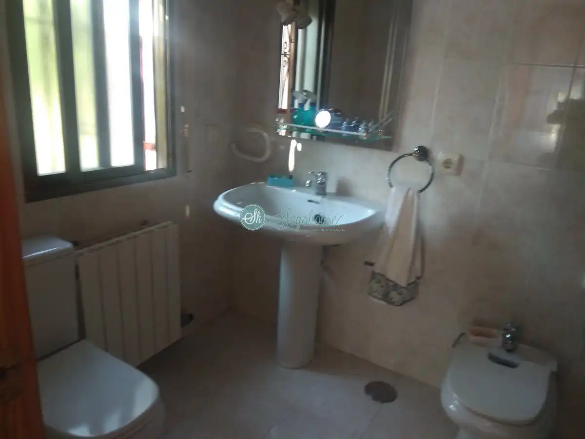 Bany de Casa o xalet en venda en Ortigosa del Monte amb Calefacció i Terrassa