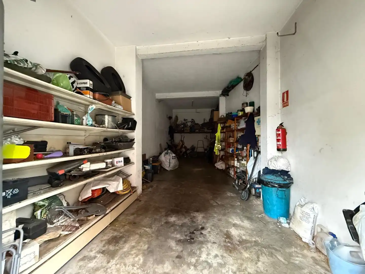 Local en venda en Milán - Pumarín - Teatinos