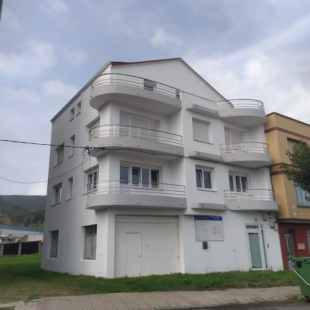 Appartamento con terrazza in vendita a Parroquia a Pedra 34, imagen 2