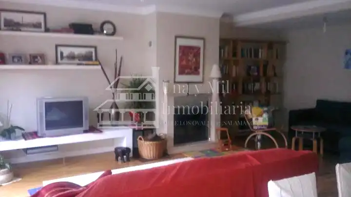 Sala de estar de Casa o chalet en venta en Doñinos de Salamanca con Calefacción, Terraza y Trastero