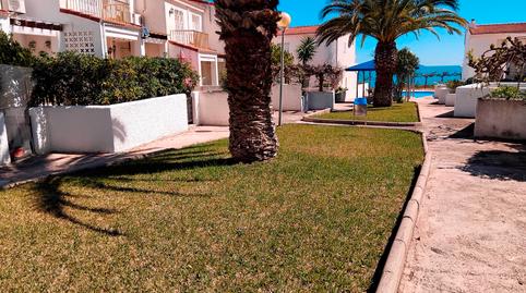 Foto 3 de Casa adosada en venda a Carrer Barcelona, 65, Alcanar, Tarragona