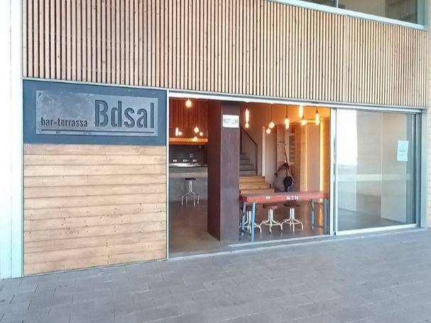 Local comercial en Venta en Passeig Marítim, 21 en Port