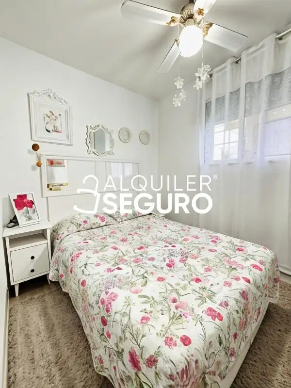 Bedroom of Study for rent in Benicasim / Benicàssim  with Air Conditioner, Heating and Swimming Pool