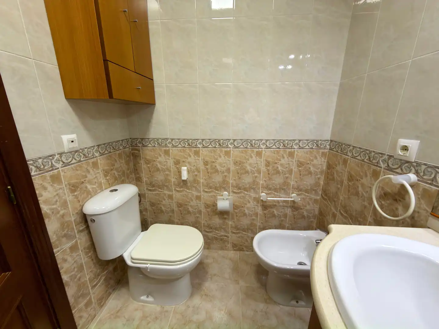 Bathroom of Flat for sale in Benalmádena  with Air Conditioner, Storage room and Oven