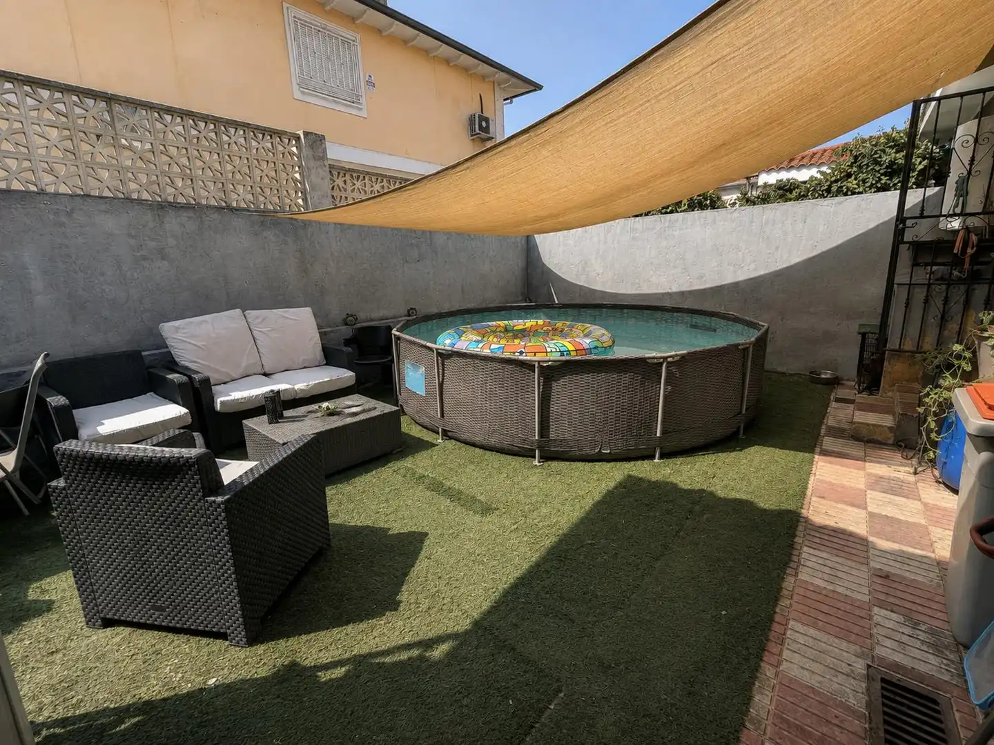 Swimming pool of Detached homes for sale in Torrejón de la Calzada  with Air Conditioner, Heating and Private garden