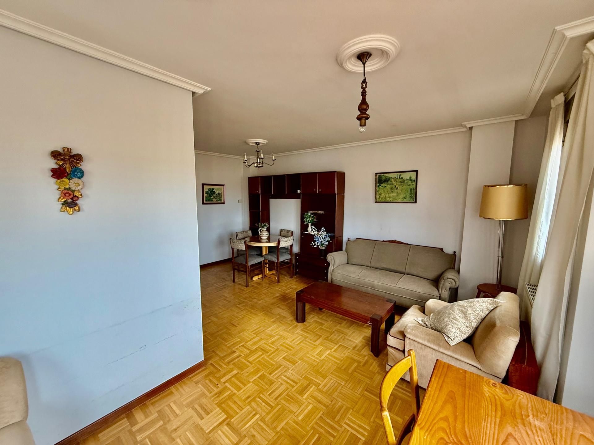 Living room of Flat for sale in Valencia de Don Juan  with Heating