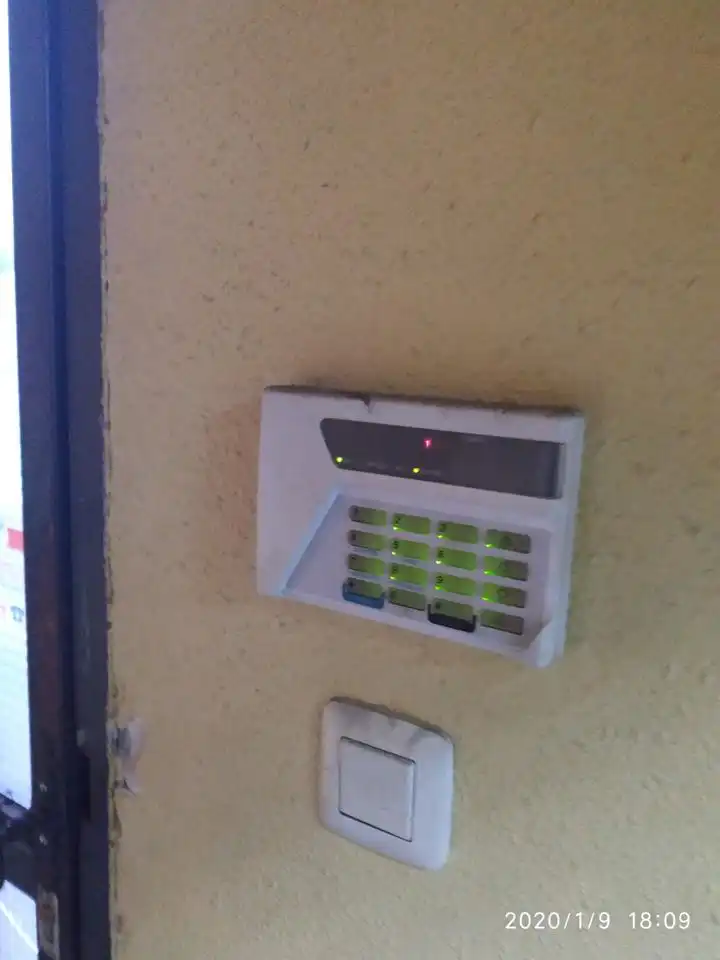 Habitación de Local en venta en Plasencia