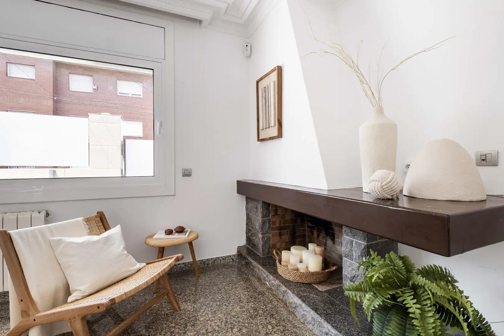 Sala d'estar de Casa o xalet en venda en Barcelona amb Aire condicionat, Calefacció i Jardí privat