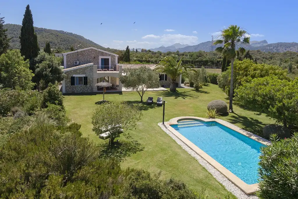 Maison rustique avec piscine à vendre à Ciutat d'Alcúdia