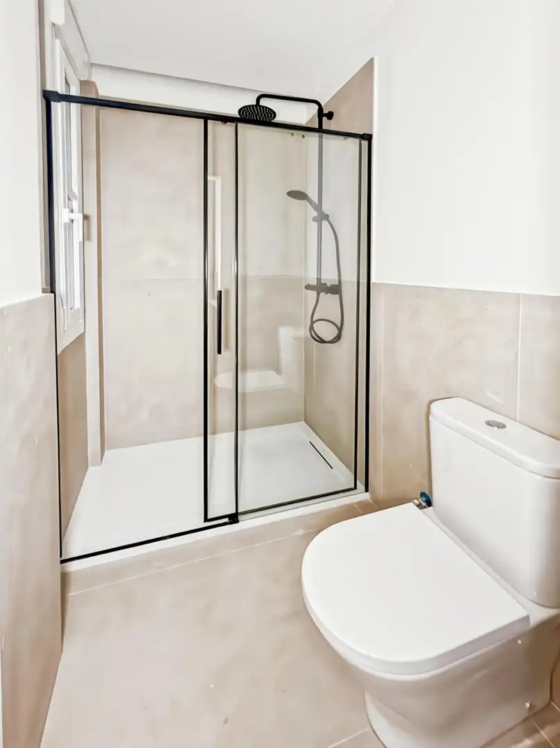 Baño de Apartamento en venta en Madrid con Calefacción y Balcón