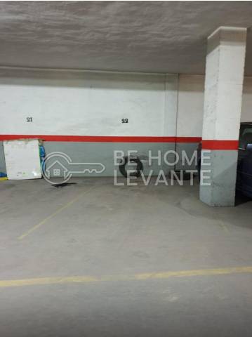 Garaje en Alquiler en Carolinas Bajas