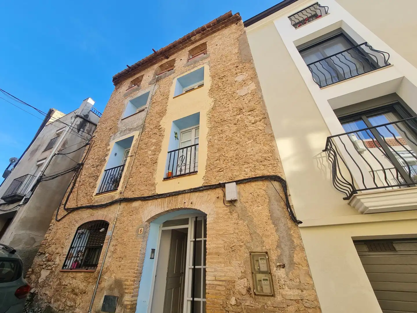 Vista exterior de Casa o chalet en venta en Tivissa con Parquet, Amueblado y Balcón