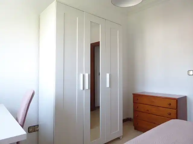 Habitación de Piso de alquiler en Málaga con Aire acondicionado, Terraza y Amueblado
