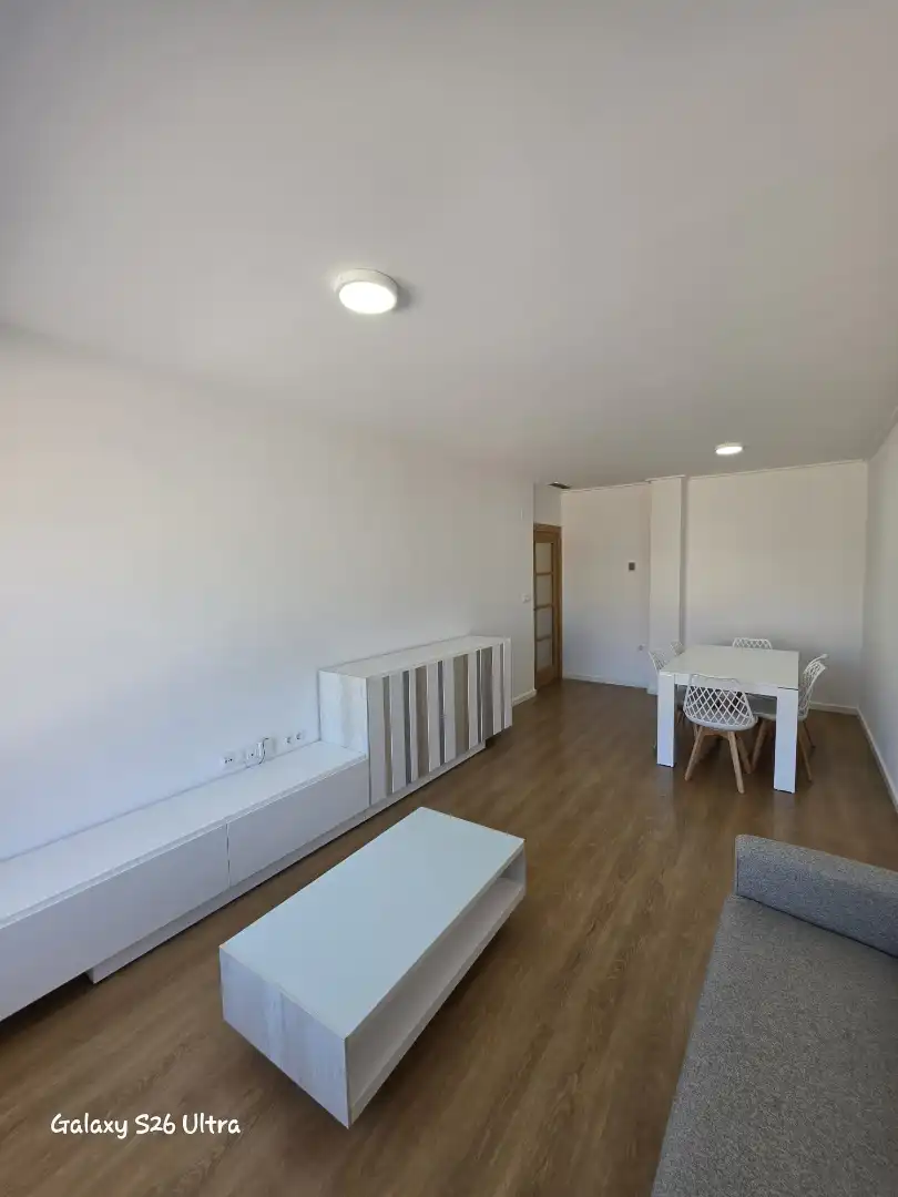 Sala d'estar de Pis de lloguer en San Isidro amb Aire condicionat i Moblat