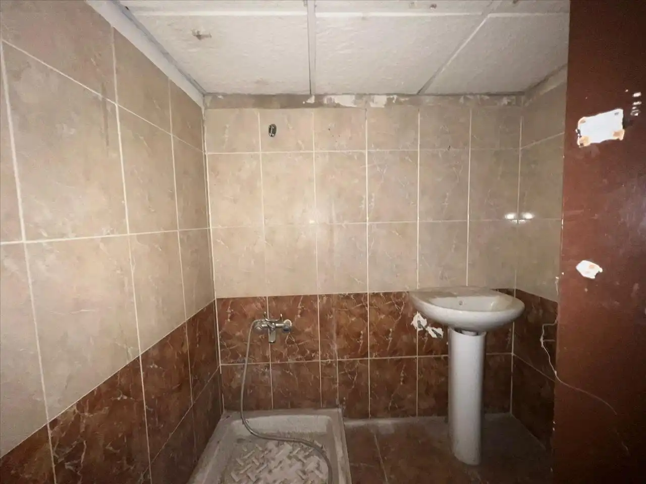 Badezimmer von Einfamilien-Reihenhaus zum Verkauf in Ceutí mit Terrasse