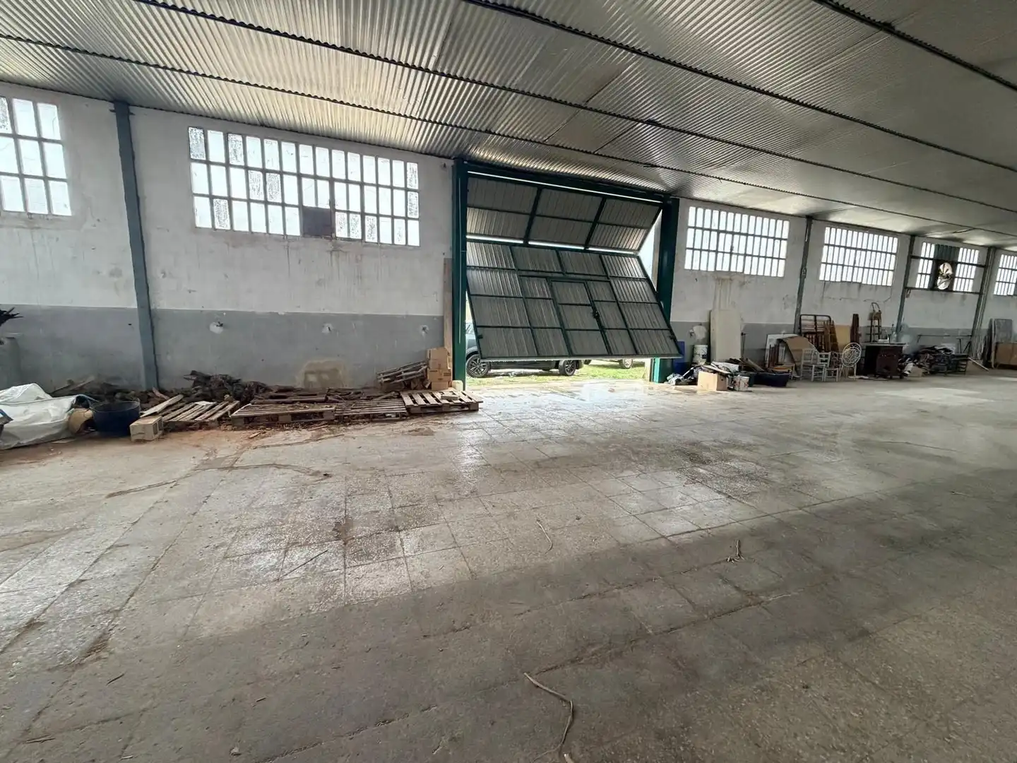 Nave industrial en venta en Lorca