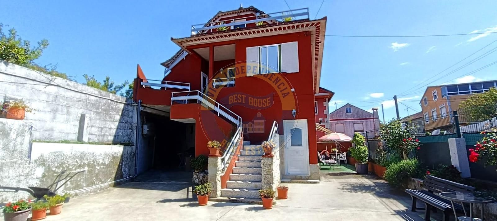 Casa o xalet en venda en Vigo  amb Calefacció, Jardí privat i Terrassa
