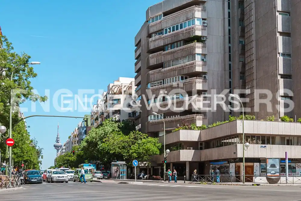 Vista exterior de Piso en venta en Madrid con Aire acondicionado, Calefacción y Parquet