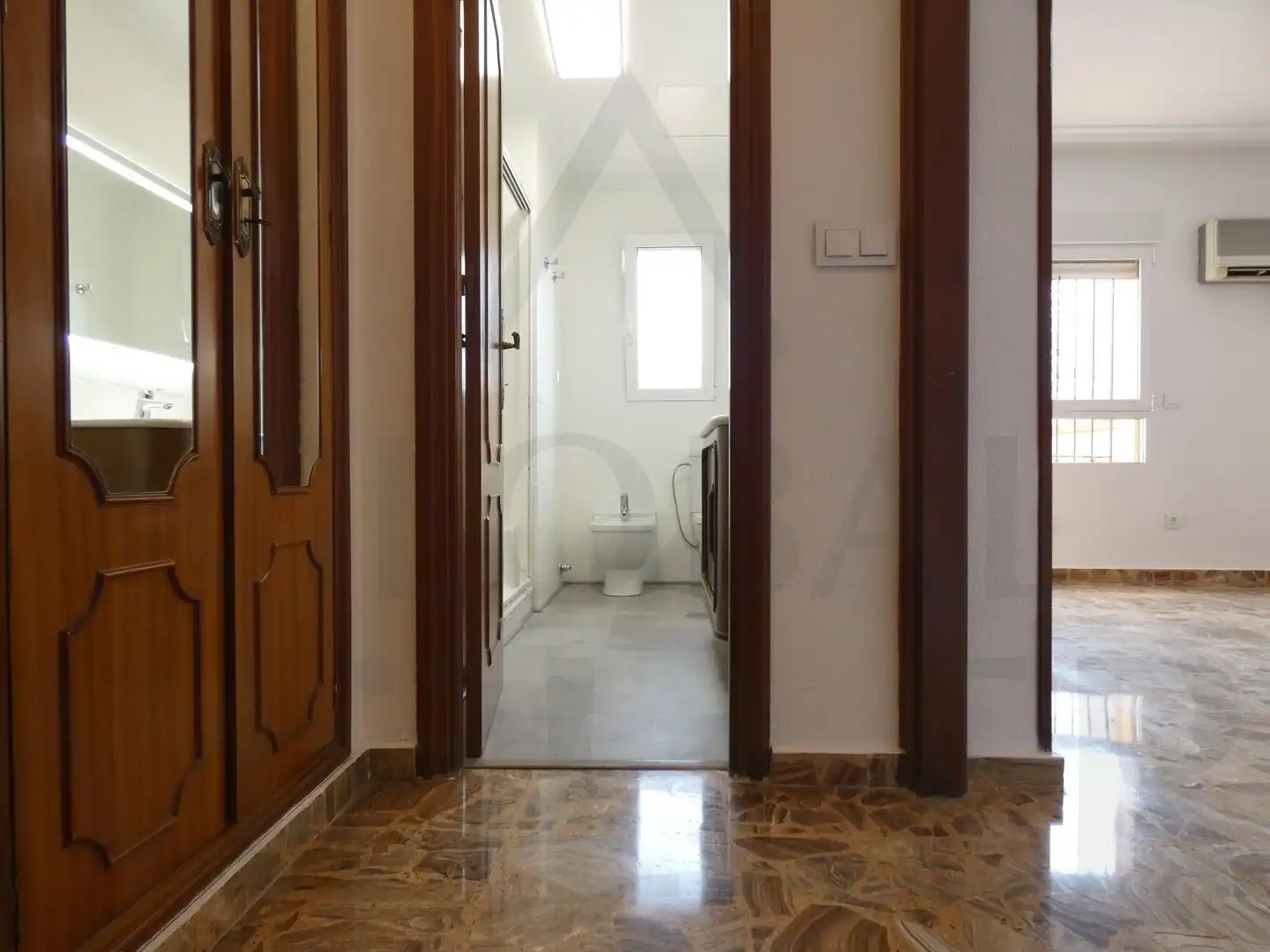 Flat for rent in Calle Ángel Bruna, 20, Ensanche