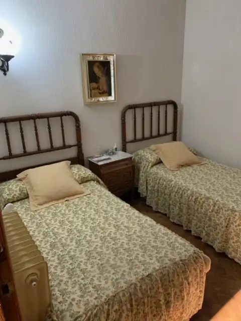 Habitación de Casa o chalet en venta en La Adrada  con Calefacción, Jardín privado y Trastero