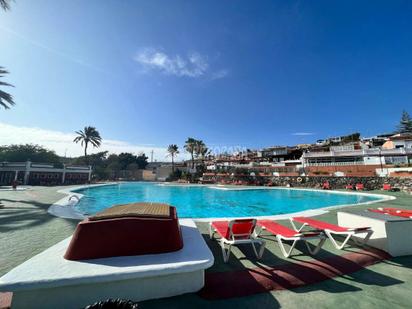 Schwimmbecken von Country house zum verkauf in San Bartolomé de Tirajana
