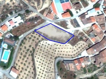Residential land for sale in Ráfales