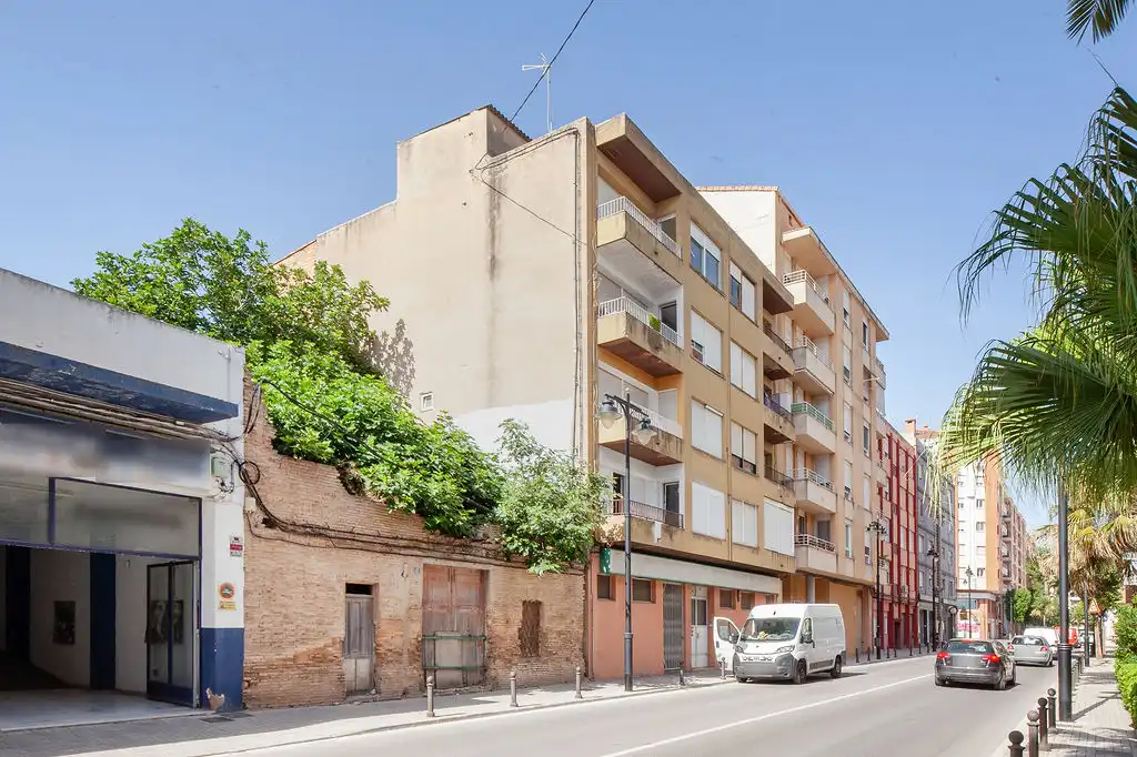 Vista exterior de Pis en venda en Ontinyent