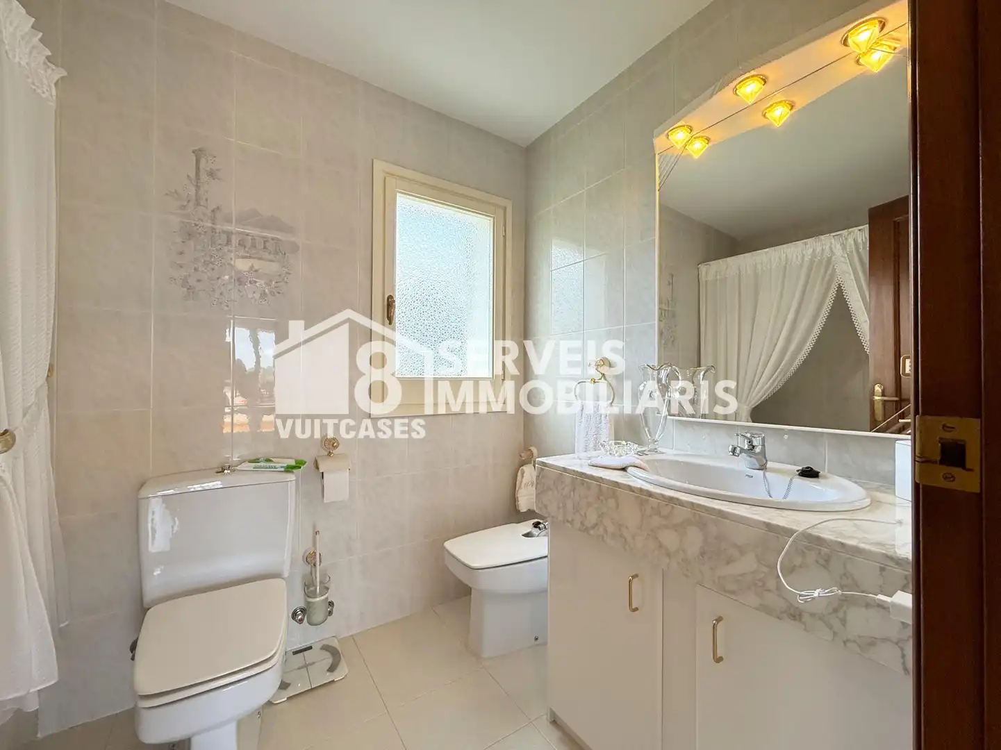 Baño de Casa adosada en venta en Sant Pol de Mar con Calefacción, Jardín privado y Terraza