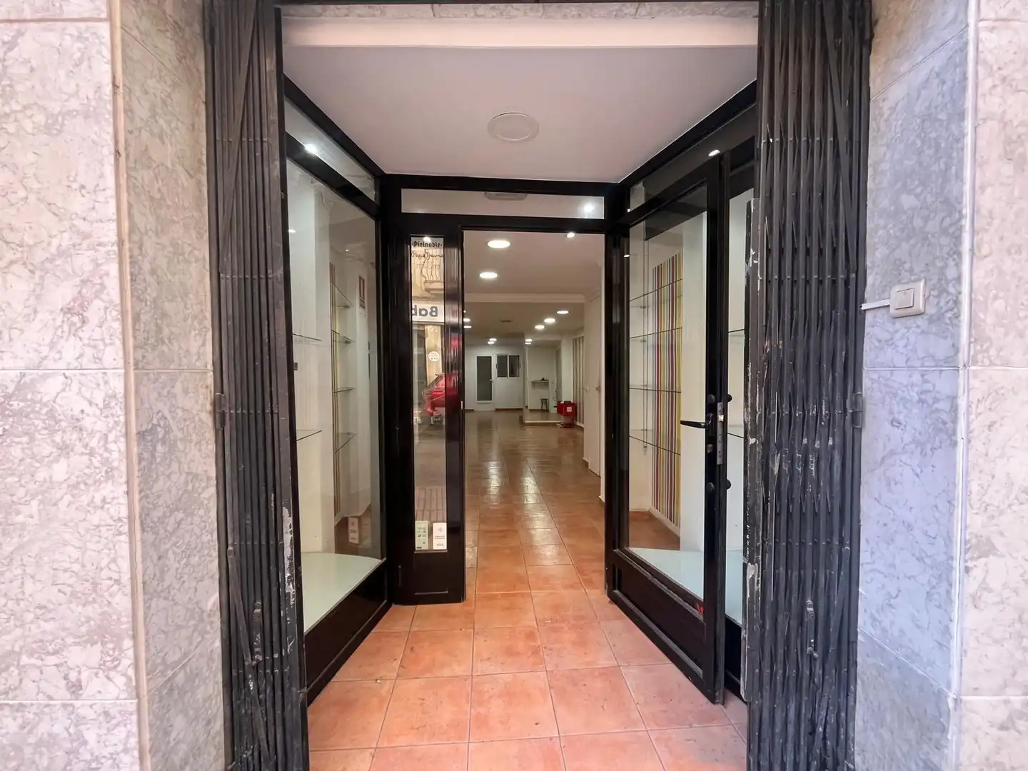 Local comercial de lloguer a Casc Urbà, imagen 4