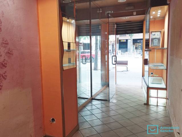 Local comercial en Alquiler en Passeig Maragall, 88 en Navas