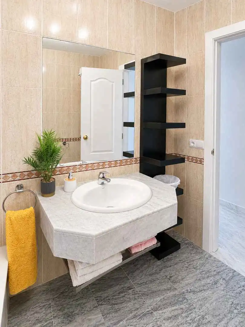 Baño de Planta baja en venta en Manilva con Jardín privado, Terraza y Trastero