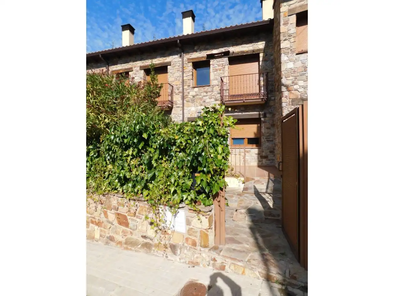 Vista exterior de Casa o chalet en venta en Robledillo de la Jara con Calefacción, Jardín privado y Terraza