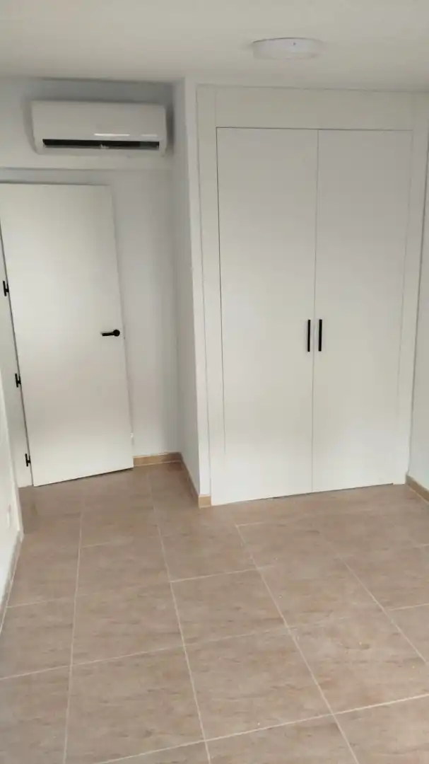 Bedroom of Flat for rent in Zarza de Tajo  with Air Conditioner, Oven and Washing machine