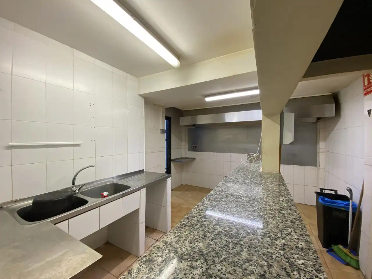Business premises for sale in Travesía Rianxo, imagen 20