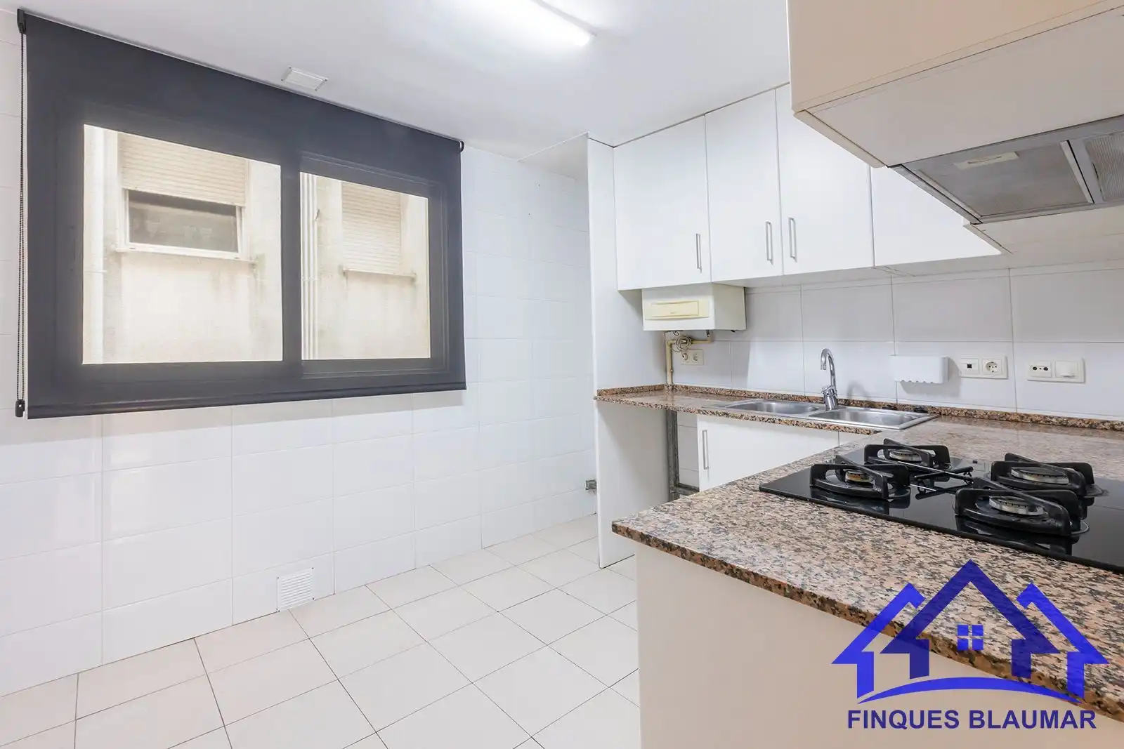 Küche von Wohnung zum Verkauf in Arenys de Mar mit Heizung und Terrasse