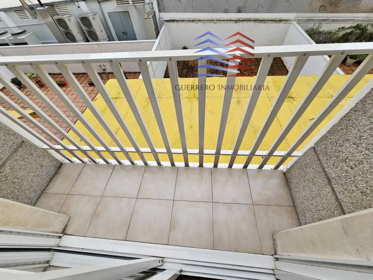 Terrassa de Apartament de lloguer en Ourense Capital  amb Calefacció, Parquet i Moblat