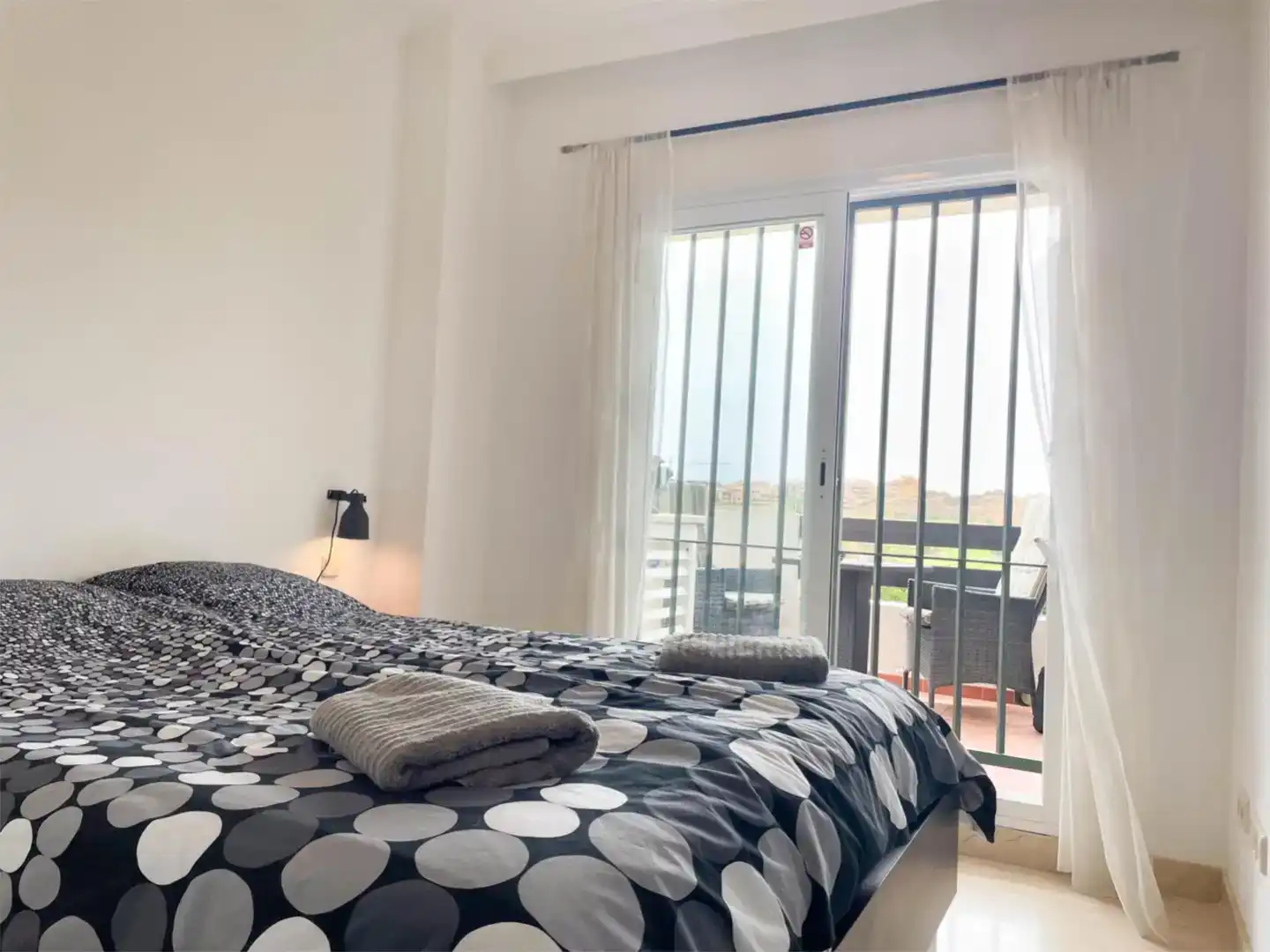 Dormitori de Apartament en venda en Mijas amb Aire condicionat i Piscina