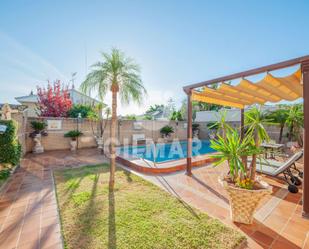 Garden of House or chalet for sale in Tomares  with Air Conditioner, Private garden and Terrace