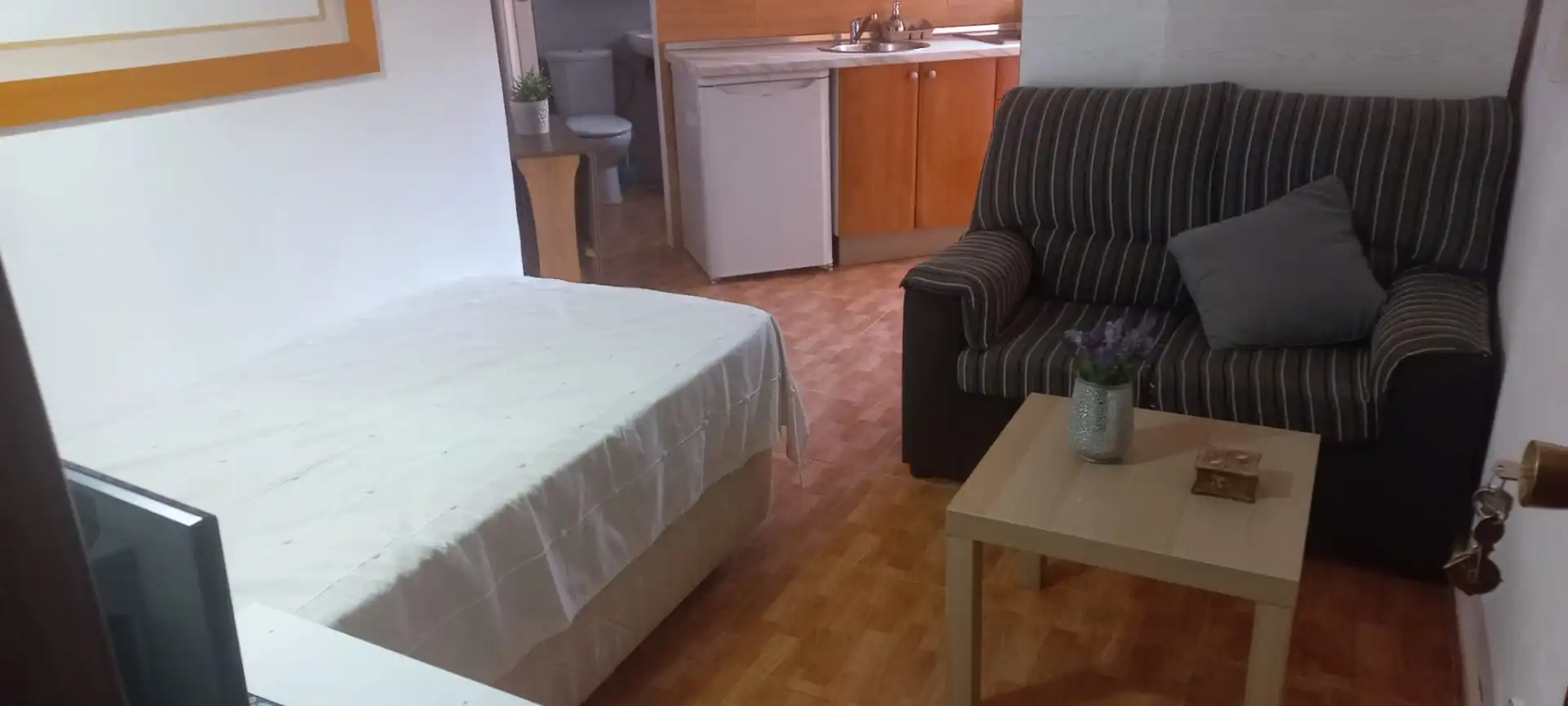 Schlafzimmer von Wohnung zur Miete in Málaga mit Möbliert