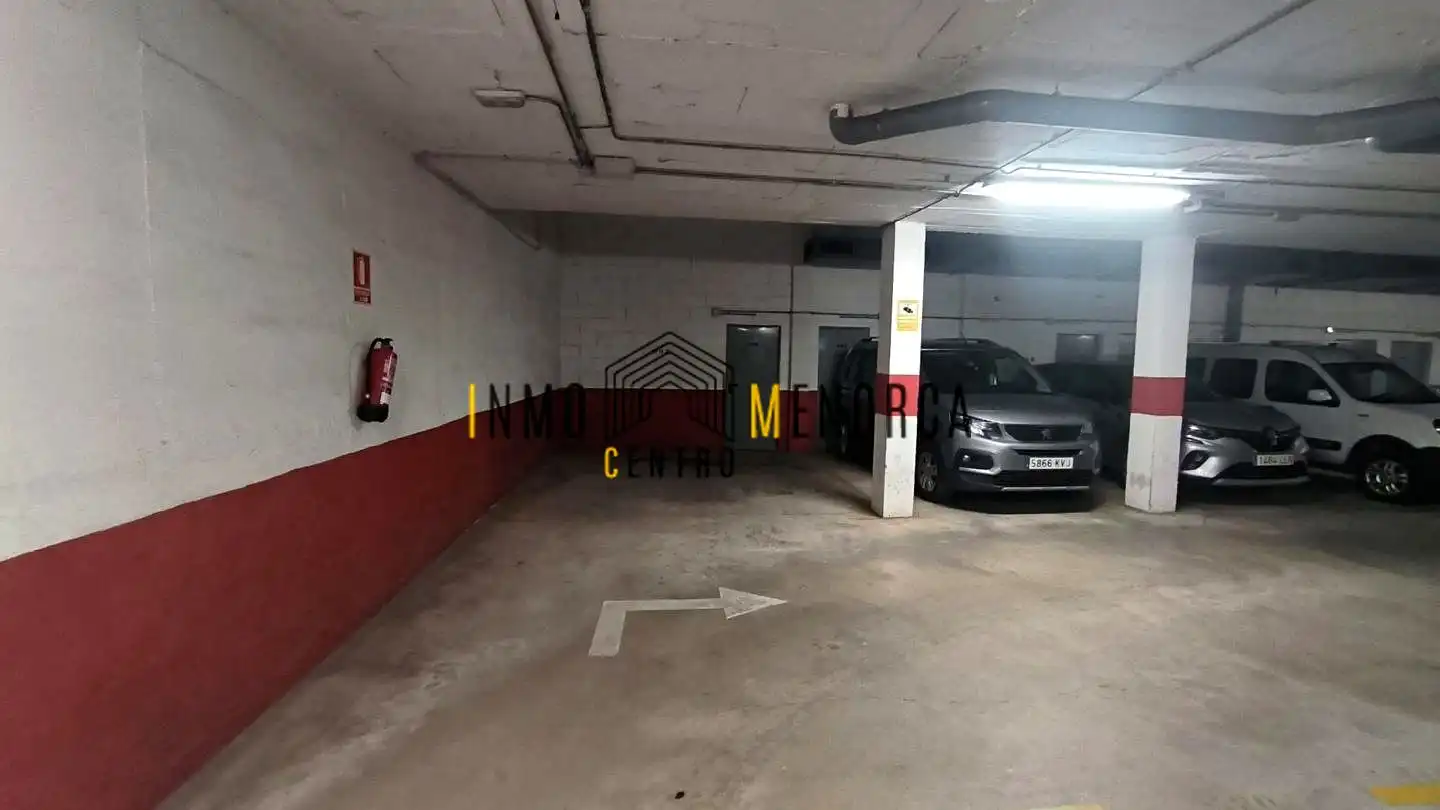 Parking de Piso en venta en Ciutadella de Menorca con Aire acondicionado, Calefacción y Terraza