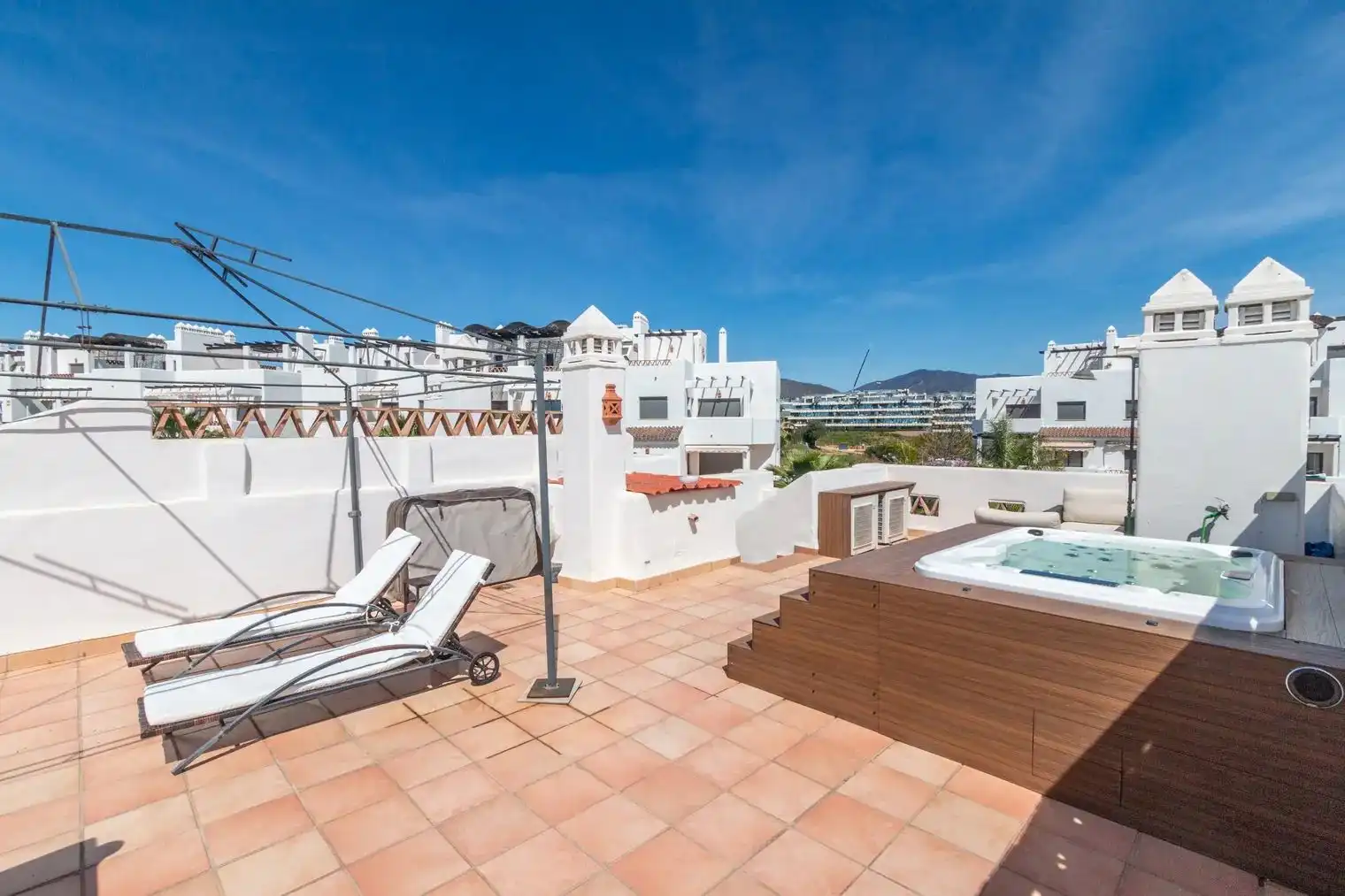 Adossat amb piscina en venda a Selwo, imagen 28