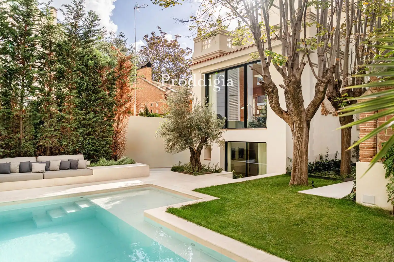 Jardí de Casa o xalet en venda en Barcelona amb Aire condicionat, Calefacció i Jardí privat