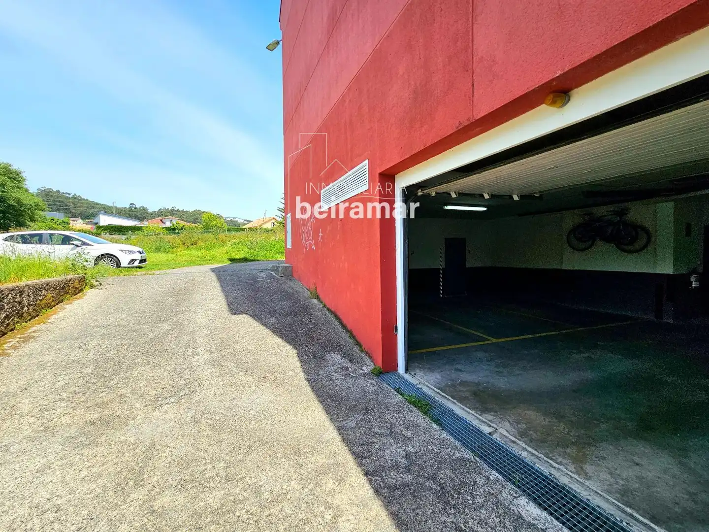 Parking of Flat for sale in Ribeira  with Heating, Storage room and Furnished