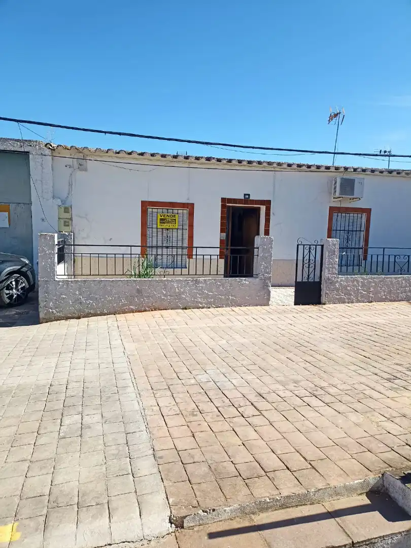Exterior view of Houses for sale in Guadalcázar  with Furnished