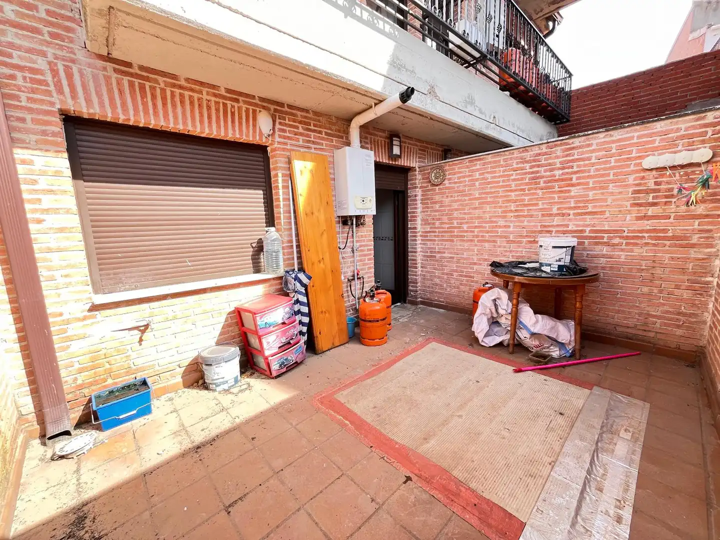 Wohnung zum Verkauf in Los Navalmorales mit Klimaanlage und Heizung