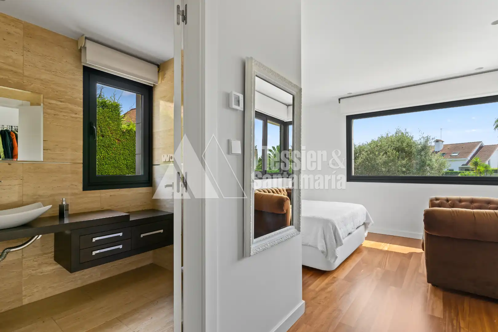 Habitación de Casa o chalet en venta en Gijón  con Calefacción, Jardín privado y Terraza