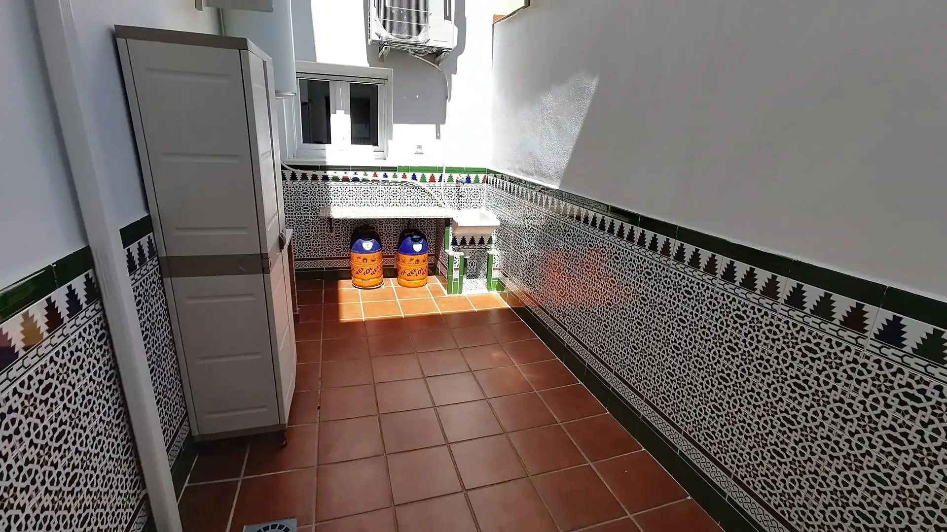 Cocina de Casa adosada de alquiler en Armilla con Aire acondicionado, Terraza y Amueblado