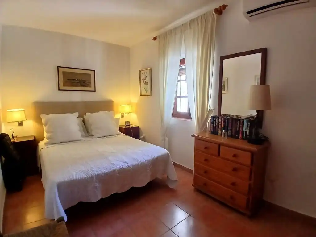 Schlafzimmer von Einfamilien-Reihenhaus zum Verkauf in Fuengirola mit Klimaanlage, Terrasse und Möbliert
