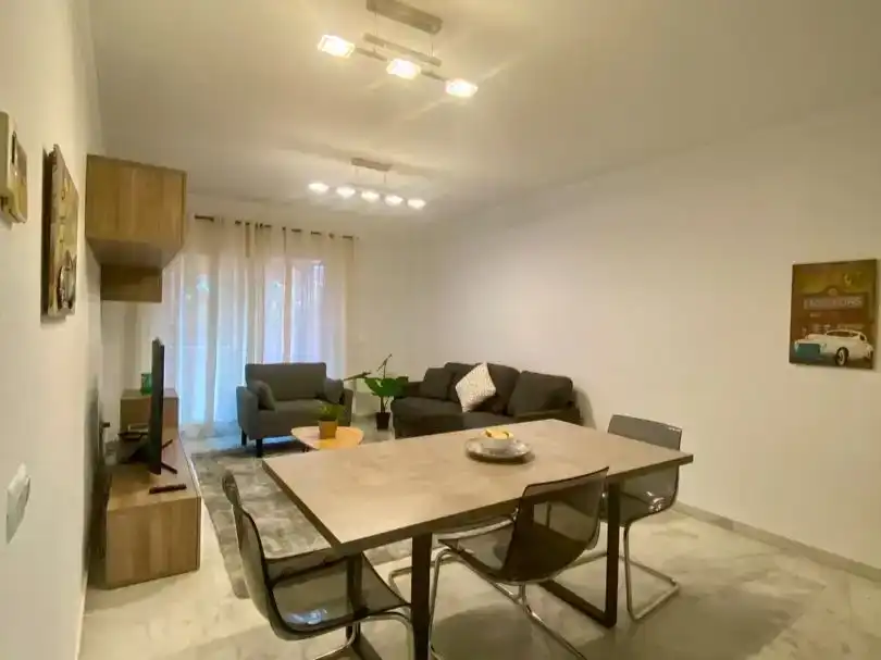 Sala d'estar de Pis de lloguer en Marbella amb Aire condicionat, Piscina i Balcó