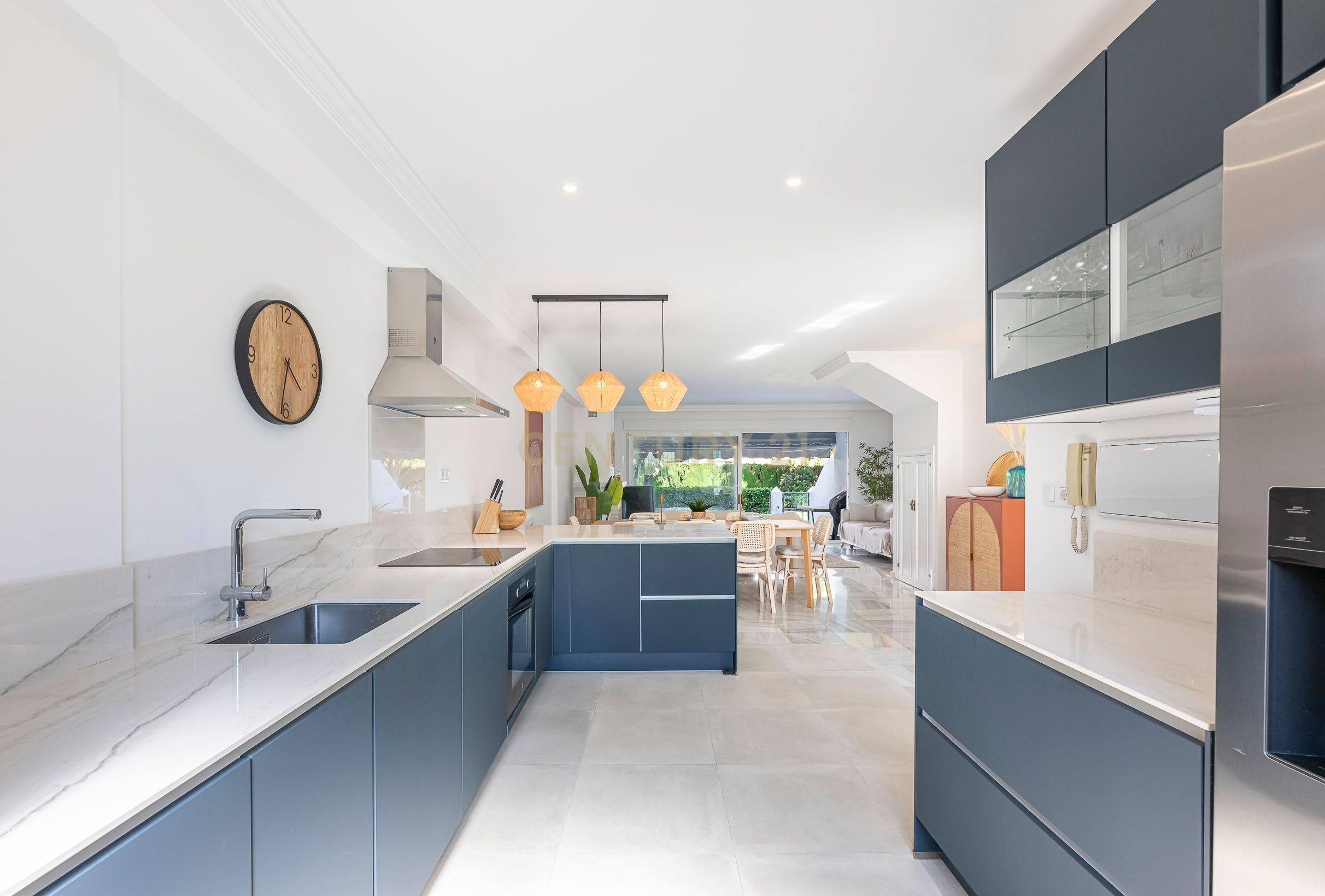 Casa adosada en venda a Nueva Alcántara